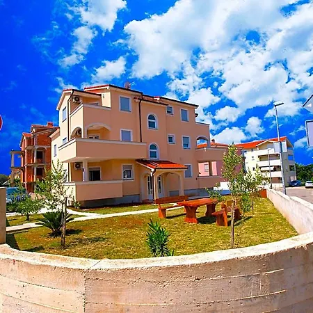 396 Ližnjan