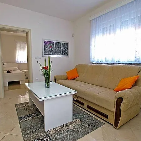 396 Hotel Ližnjan