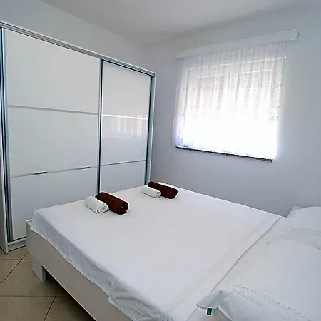 396 Hotel Ližnjan