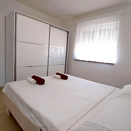 Hotel 396 2*